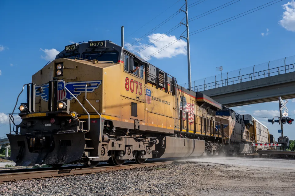 Tren que transportaba materiales peligrosos se descarriló en Minnesota