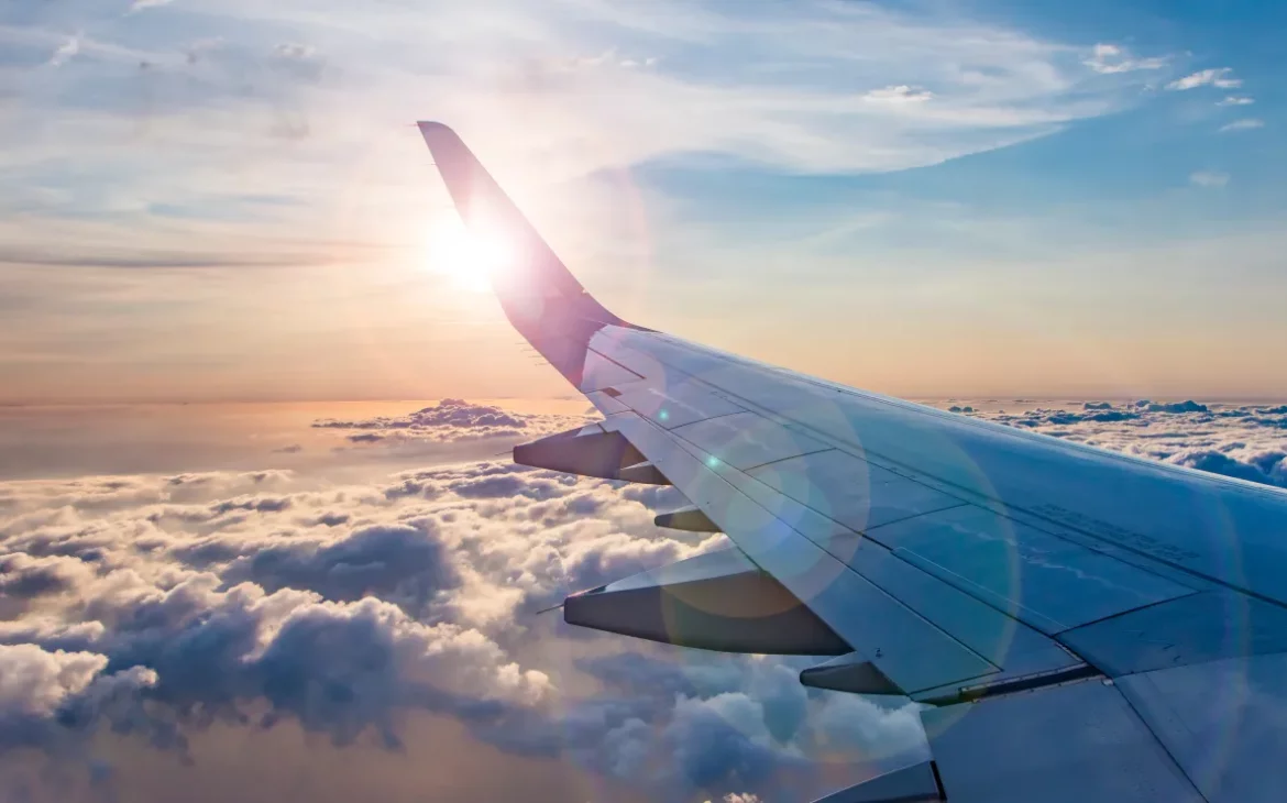 Starlink ahora podría ser capaz de ofrecerte Internet mientras viajas en avión