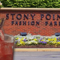 Stony Point Fashion Park pronto podría permitir a los visitantes beber alcohol mientras compran después de que el centro comercial solicite una nueva licencia