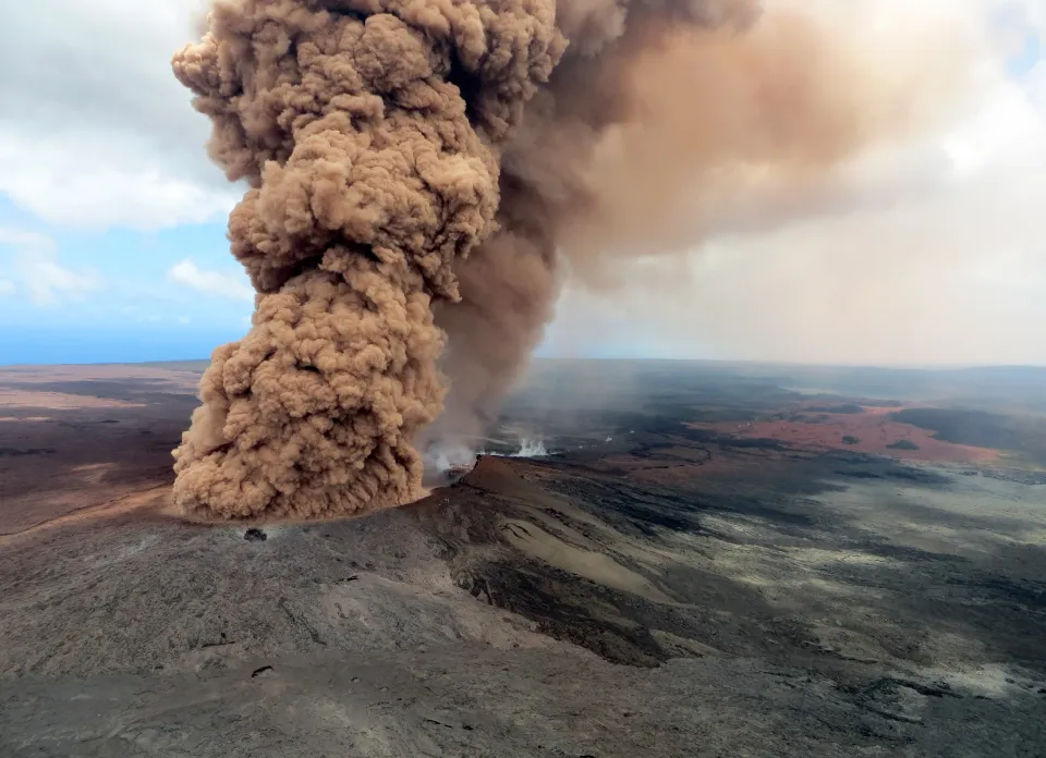 Volcán Kilauea de Hawaii entró en erupción por tercera vez este año